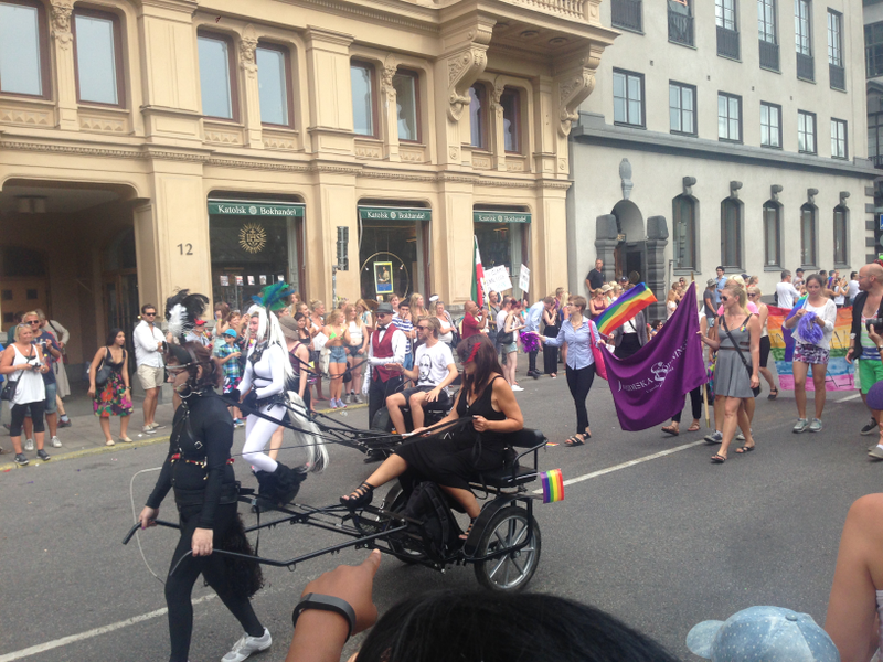 Illustration for article titled My photos from the biggest pride parade in Sweden!